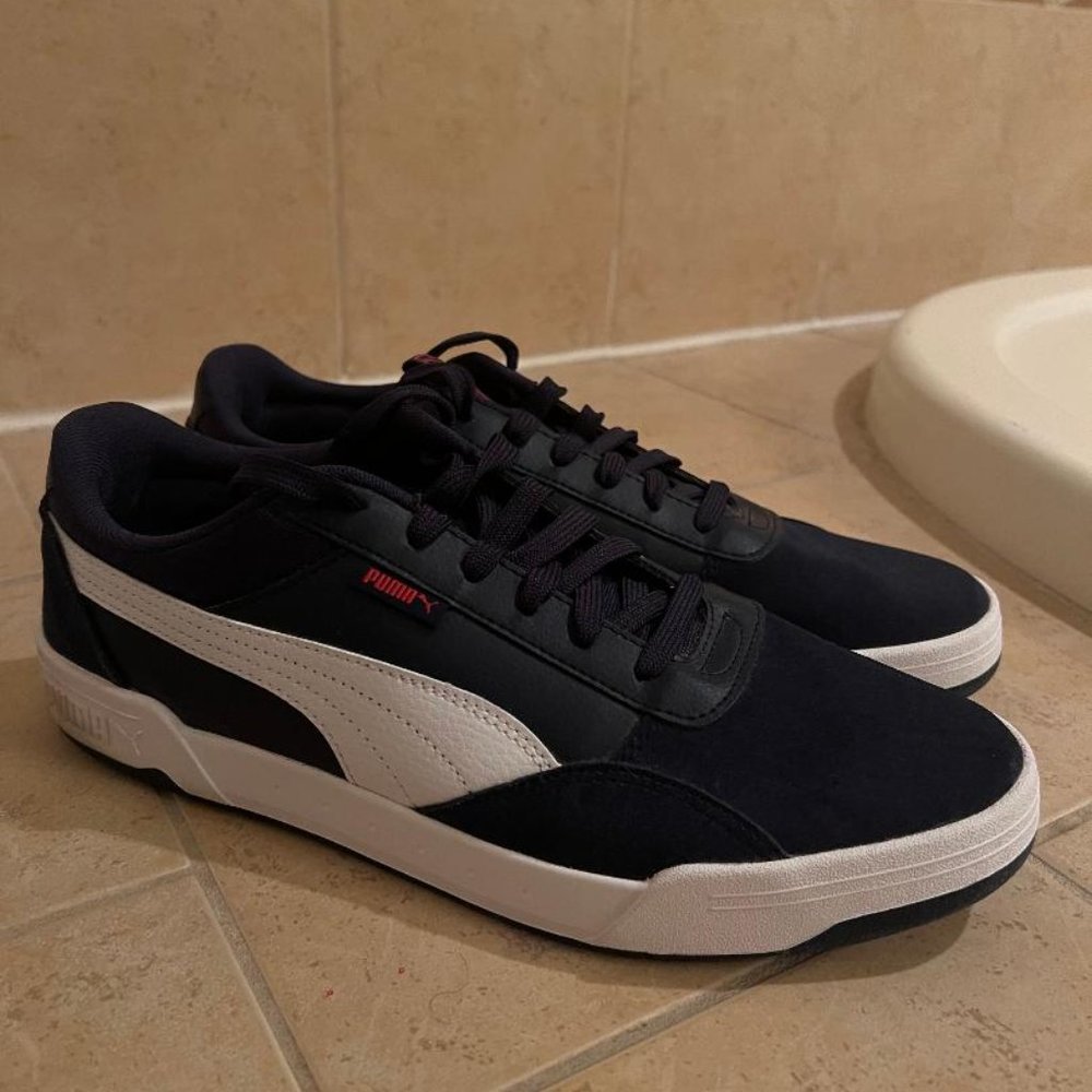 Puma Sneakers/ Shoes